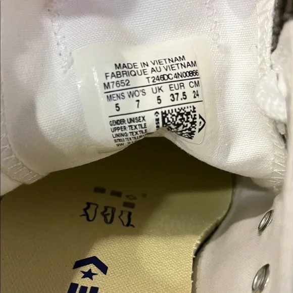 Converse White Low-Top Sneakers - Picture 2 of 10